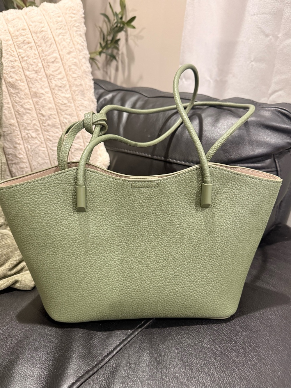 Classic Pebbled Tote Bag in Sage Green